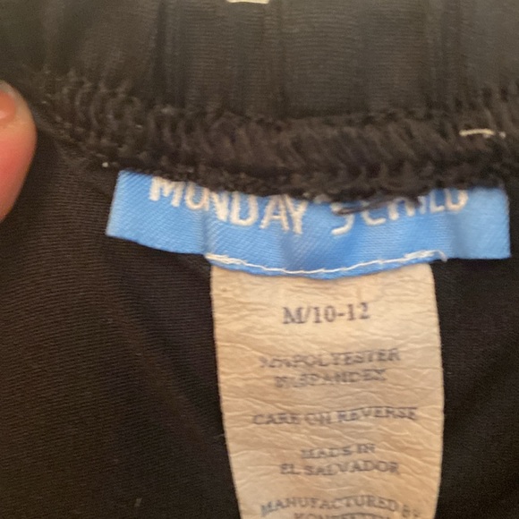 Child’s dance booty shorts - Picture 3 of 4